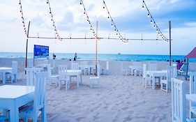 Golden Beach Hotel&Restaurant